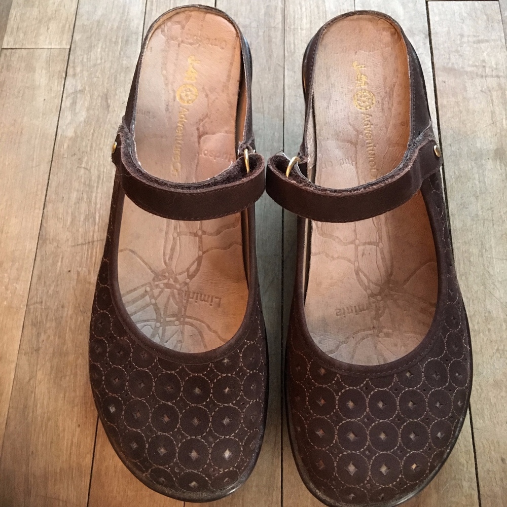 J-41 Wedge clog sandals, brown suede, sz 9, women